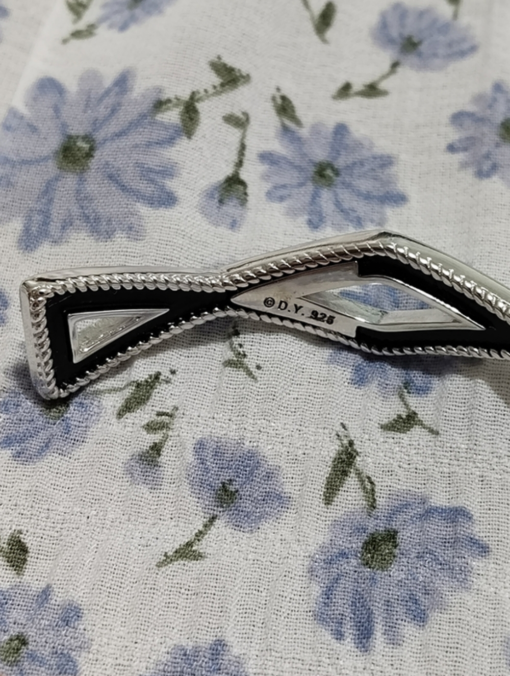 David Yurman Zig Zag Stax Sterling Silver with Diamonds Two Row Cuff Bracelet - Picture 7 of 8